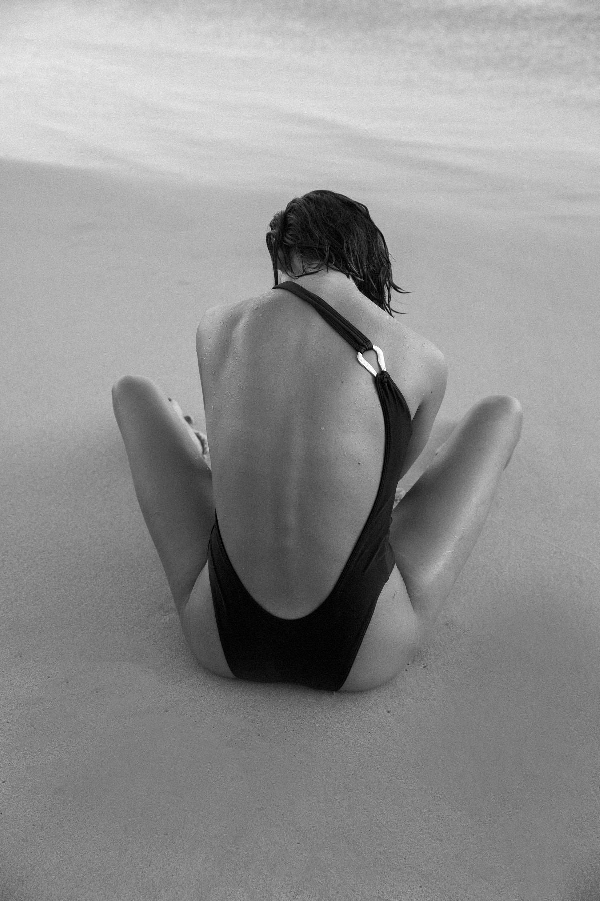 STRAP SHOULDER ONE PIECE